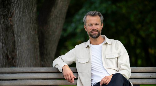 Portrett av Øyvind Bendz Strøm, pensjonsrådgiver i Storebrand. 