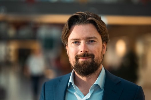 Nærbilde av en fornøyd Joar Hagatun